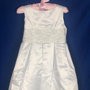 NWOT White Communion or Flower Girl Dress Size 6